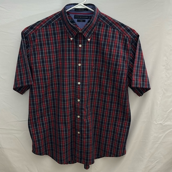 Tommy Hilfiger Men’s Button Down Shirt - Picture 1 of 8
